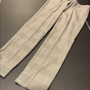 New York & Company size 6 stretch slacks b&w plaid